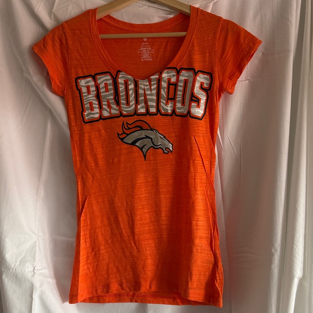 NFL Teen  Apparel Tee size small
